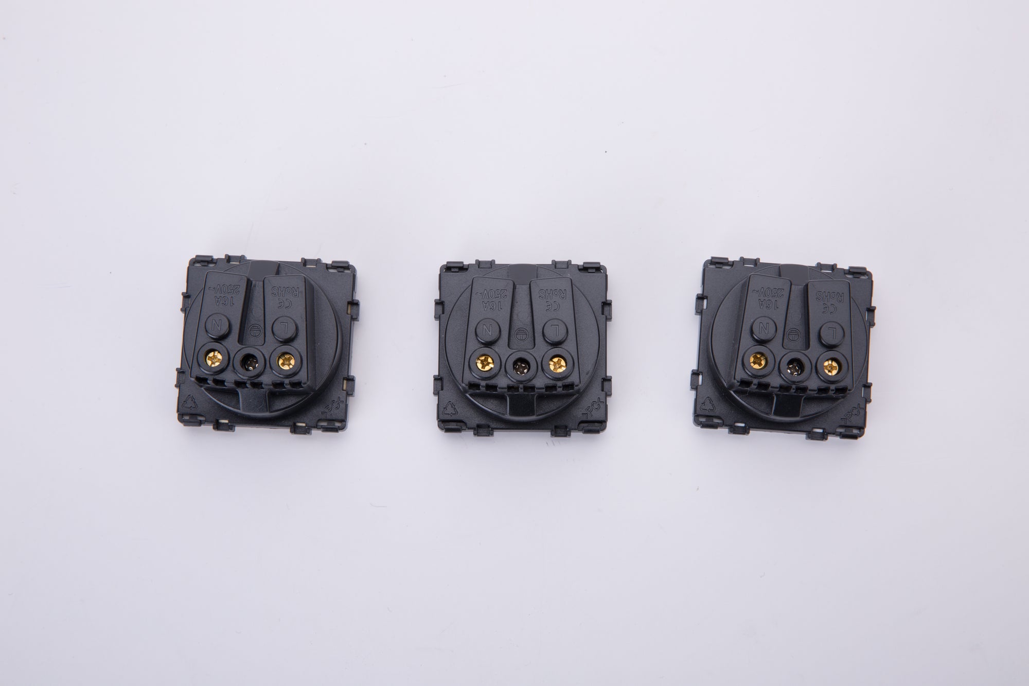 Socket component